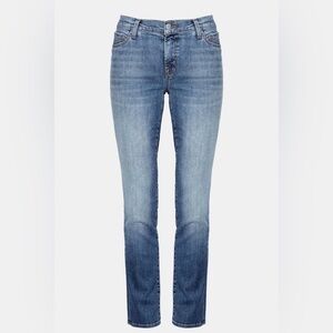J Brand Blue Cigarette Leg Denim Jeans. Classic Light Wash.Size 26.